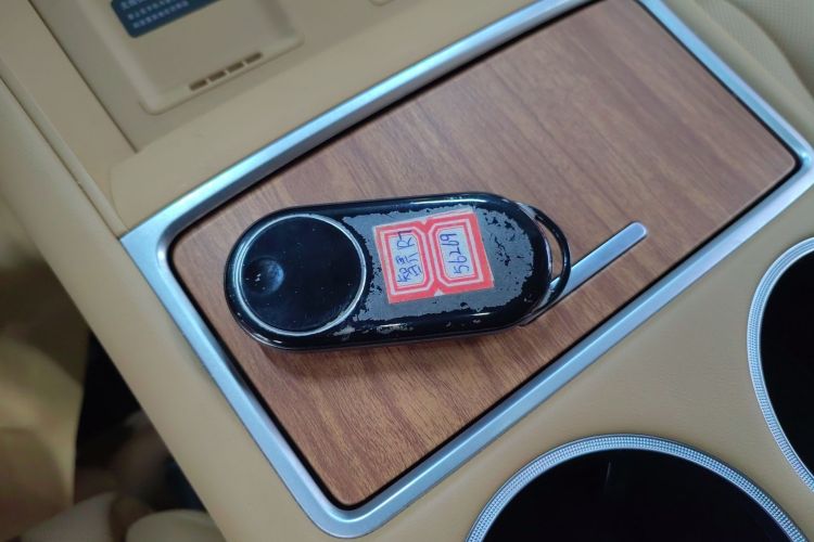 鸿蒙智行 智界R7 2024款 纯电 667km Pro中控内饰11