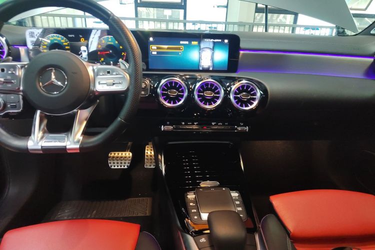 奔驰CLA AMG 2021款 AMG CLA 35 4MATIC中控内饰16