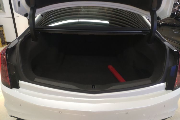 凯迪拉克CT6 2022款 28T 尊贵型机舱底盘23