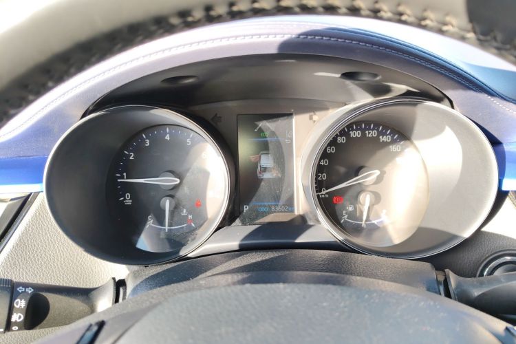 丰田C-HR 2021款 2.0L 豪华版中控内饰14