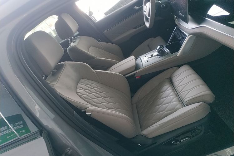 比亚迪 唐新能源 2025款 智驾版 DM-i 115KM 旗舰型局部细节41