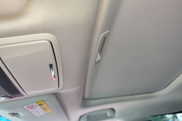 本田 艾力绅 2016款 2.4L 豪华版局部细节22