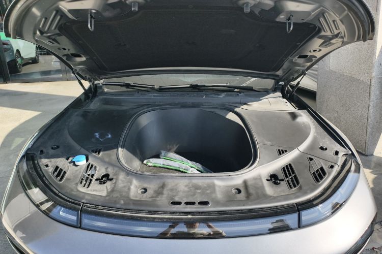 小鹏P7 2022款 625E机舱底盘24