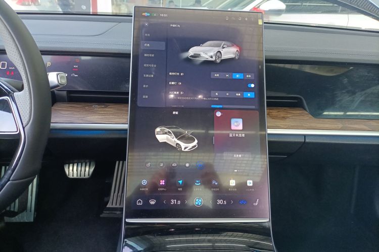 哪吒汽车 哪吒S 2022款 增程版 1160km 后驱小版局部细节16