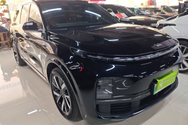 理想汽车 理想L8 2023款 Pro车身外观3