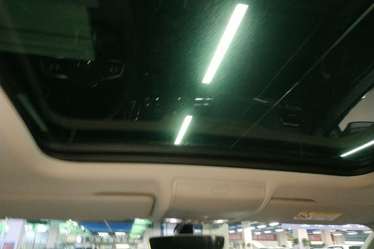 大众 途观L 2021款 330TSI 自动两驱R-Line旗舰版中控内饰22