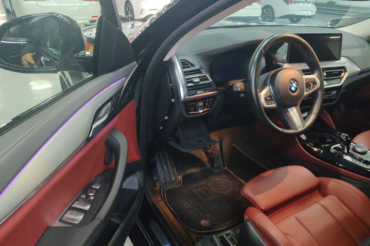 宝马X4 2022款 xDrive 25i M运动套装中控内饰7003