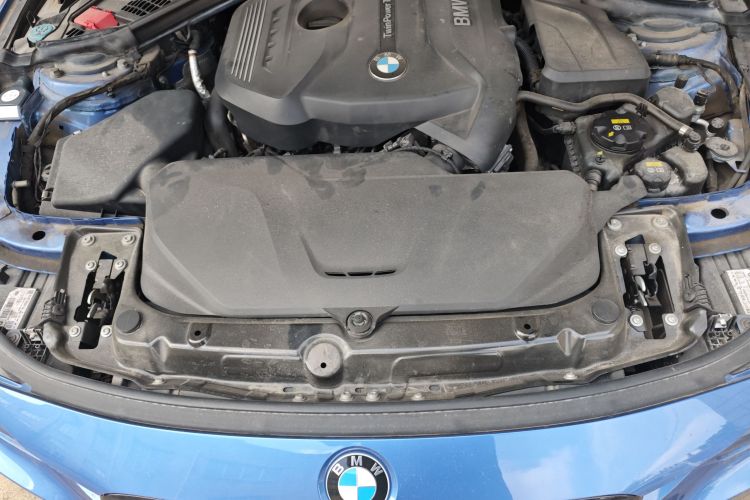 宝马3系 2019款 320i M运动曜夜版局部细节24