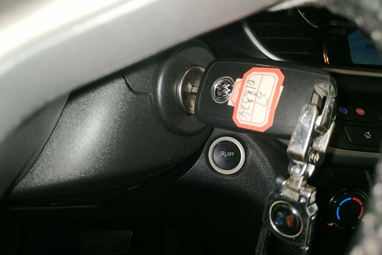 别克 英朗 2021款 改款 典范 1.5L 自动精英型中控内饰7001