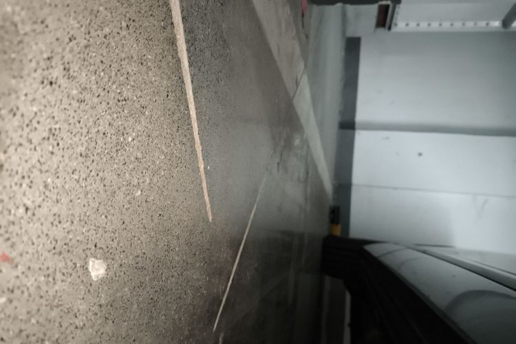 腾势D9 2022款 DM-i 1040 尊贵型局部细节9001