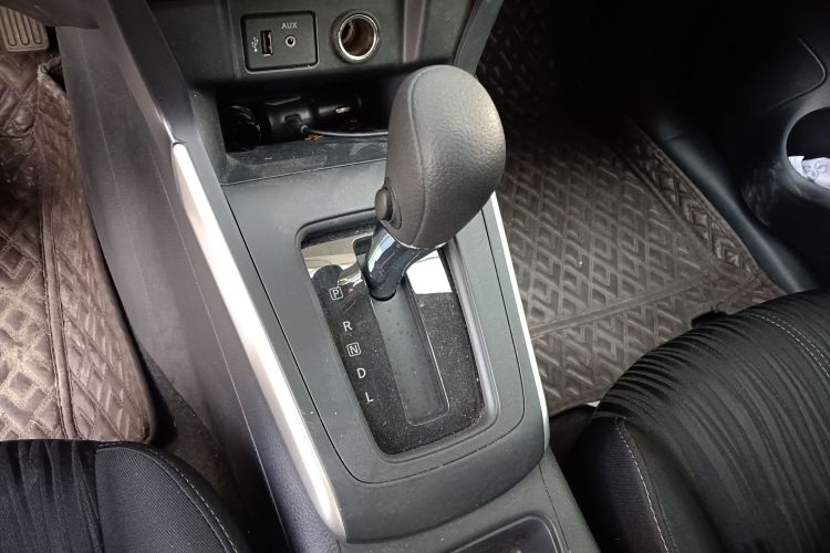 日产 轩逸 2024款 经典 1.6XE CVT舒适版中控内饰18