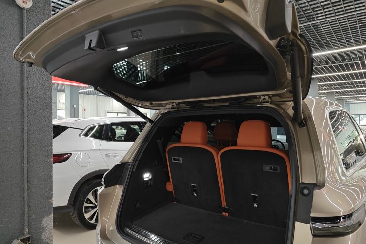 理想汽车 理想L9 2022款 Max局部细节23