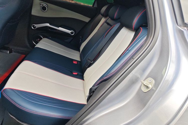 比亚迪 元PLUS 2022款 510KM 旗舰型中控内饰7004