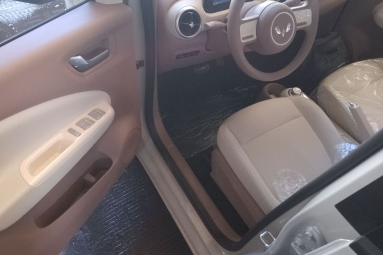 五菱汽车 宏光MINIEV 2025款 四门版 进阶款中控内饰20