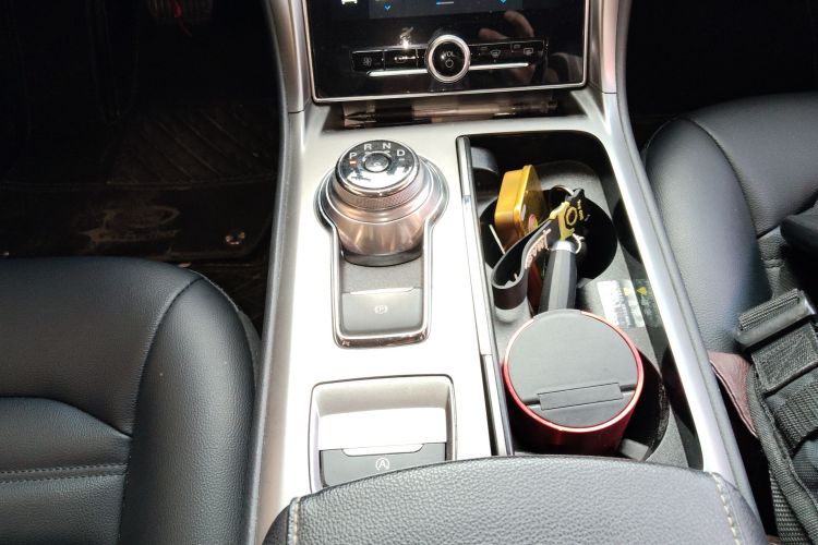 福特 蒙迪欧 2020款 EcoBoost 180 时尚型中控内饰18