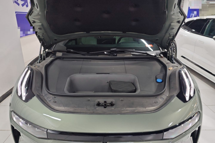 极氪001 2024款 YOU版 100kWh 四驱局部细节24