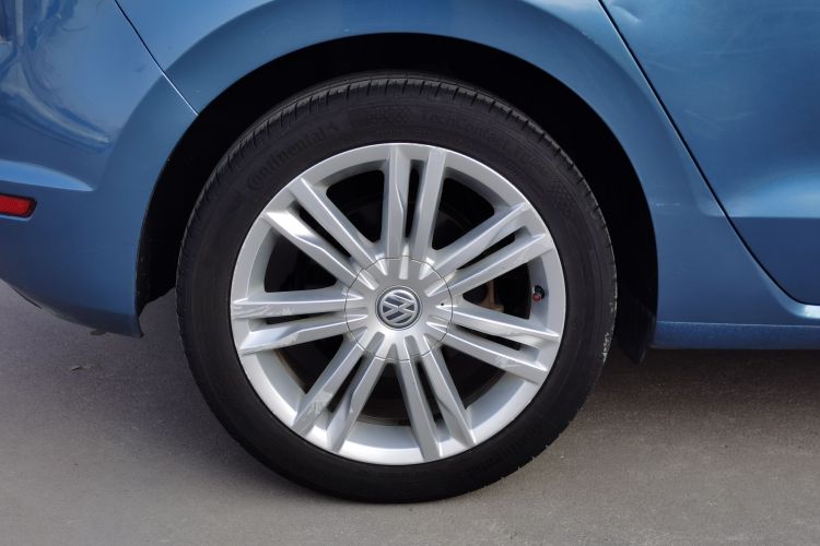 大众 高尔夫·嘉旅 2018款 280TSI 自动豪华型车身外观6008