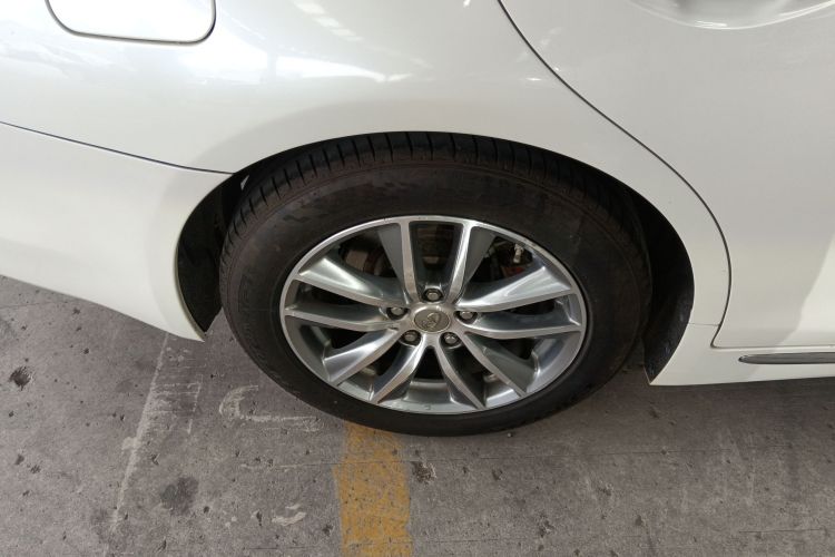 英菲尼迪Q50L 2018款 2.0T 舒适版 国VI车身外观6008