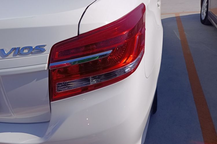 丰田 威驰 2019款 1.5L CVT创行版车身外观9