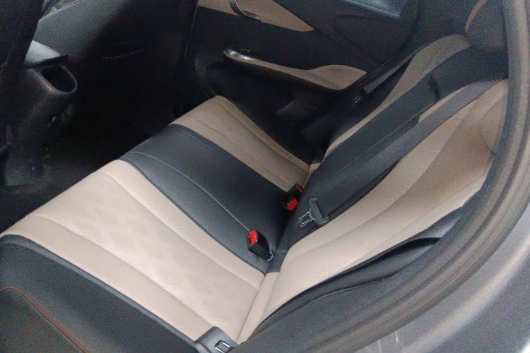 比亚迪 海豚 2023款 420km 时尚版中控内饰21