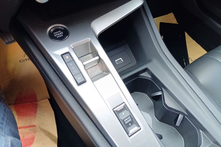 标致408X 2023款 引力版局部细节18