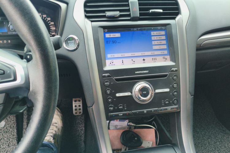 福特 蒙迪欧 2017款 EcoBoost 180 时尚型中控内饰16