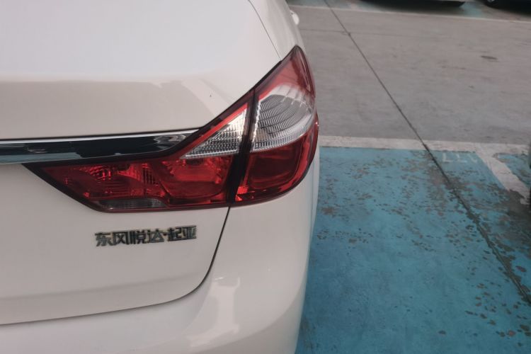 起亚K3 2016款 1.6L 手动GL车身外观9