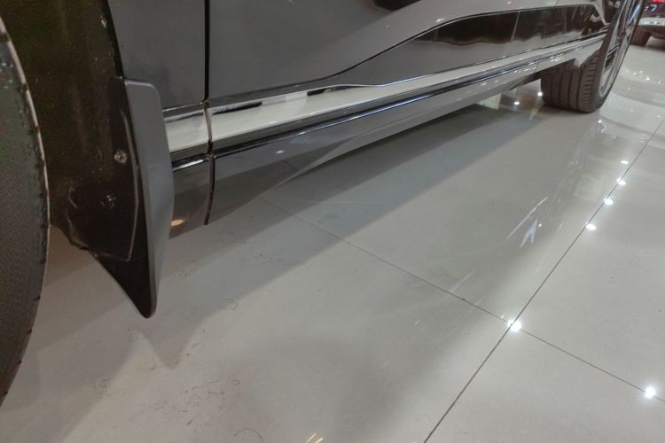 东风奕派 eπ008 2024款 210Max增程版 6座局部细节9002