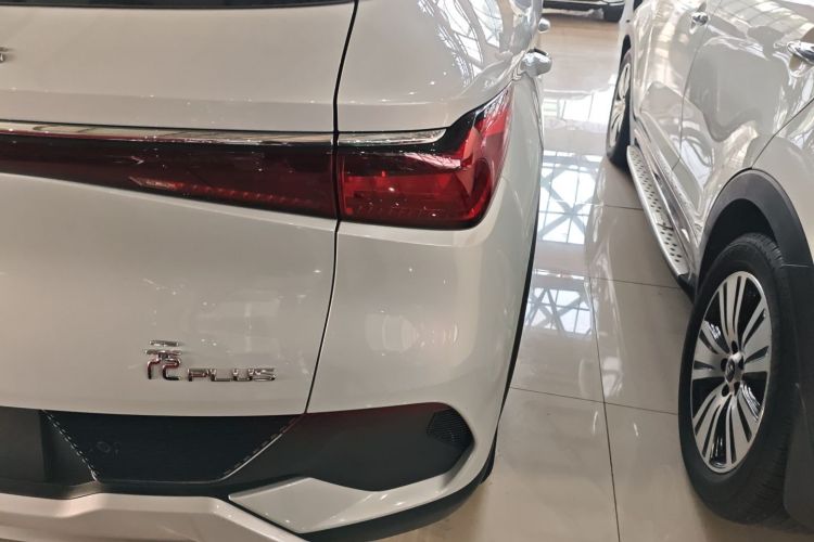 比亚迪 元PLUS 2022款 430KM 尊贵型车身外观6001