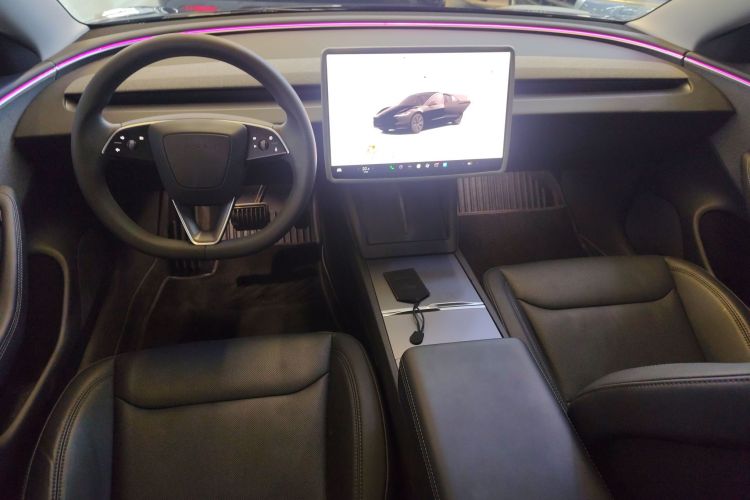 特斯拉 Model 3 2023款 后轮驱动版中控内饰7002