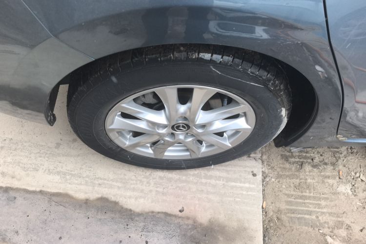 马自达3 昂克赛拉 2014款 三厢 1.5L 自动豪华型车身外观6003