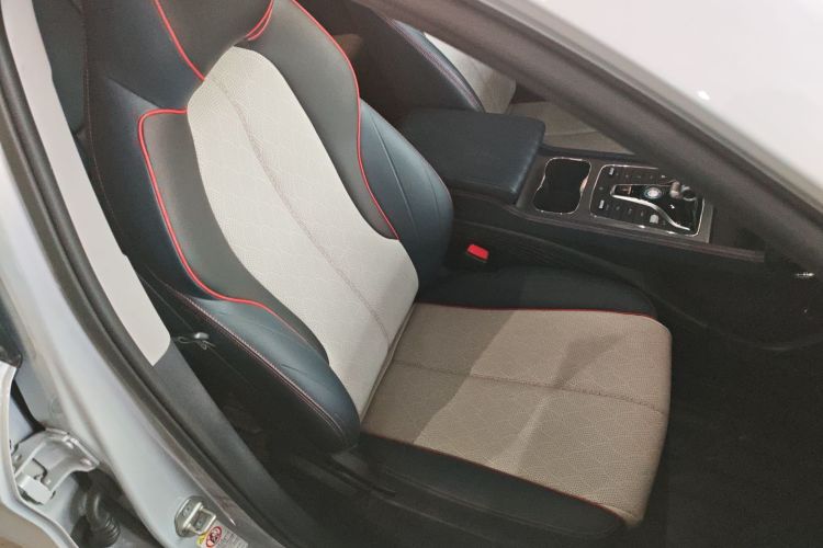 比亚迪 元PLUS 2022款 430KM 尊贵型局部细节41