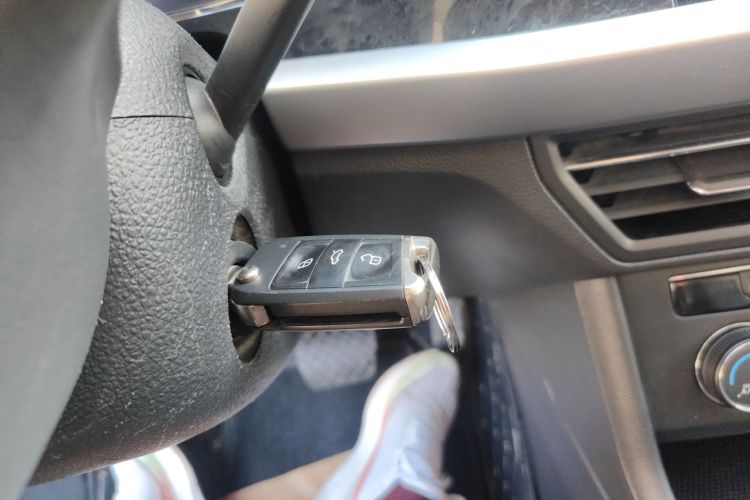 大众 朗逸 2022款 280TSI DSG舒适版中控内饰7001