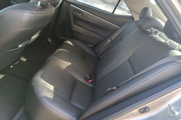 丰田 卡罗拉 2017款 改款 1.2T S-CVT GL中控内饰7004