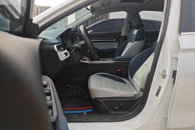 吉利汽车 帝豪 2022款 第4代 1.5L CVT旗舰型局部细节19