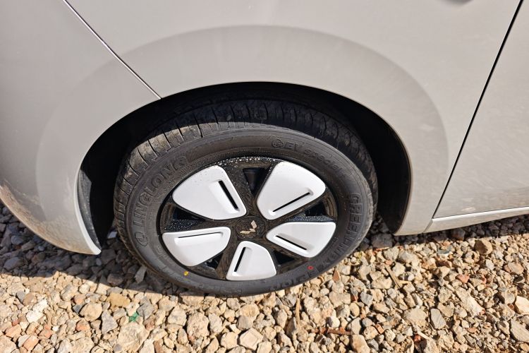 五菱汽车 宏光MINIEV 2025款 四门版 进阶款车身外观6007