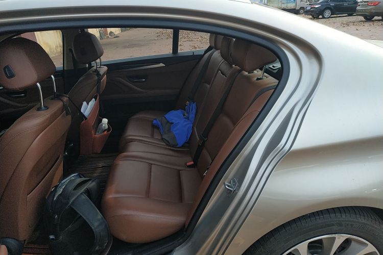 宝马5系 2017款 528Li 领先型中控内饰21