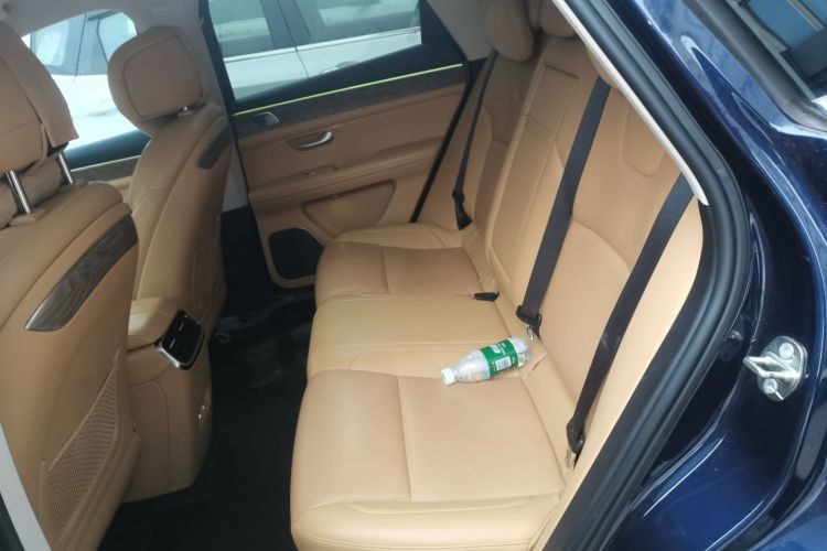 鸿蒙智行 问界M5 2022款 增程后驱标准版中控内饰7004