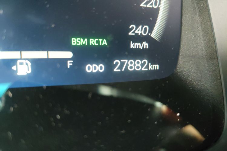 丰田 亚洲龙 2023款 双擎 2.5L XLE尊贵版中控内饰15