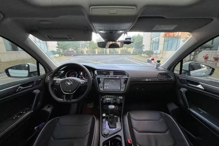 大众 途观L 2018款 380TSI 自动四驱尊崇旗舰版中控内饰12