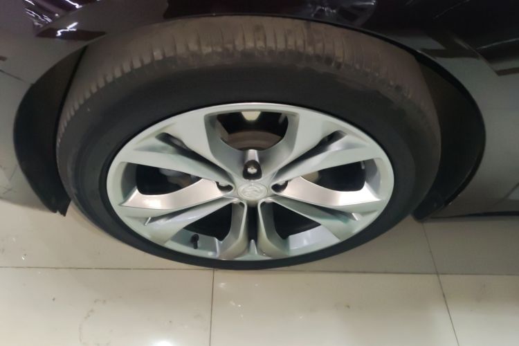 别克 君越 2021款 Avenir艾维亚 先享型车身外观6007