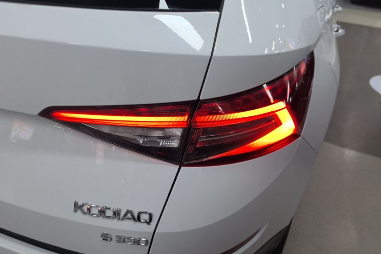 斯柯达 柯迪亚克 2019款 改款 TSI330 5座两驱豪华优享版 国VI车身外观9