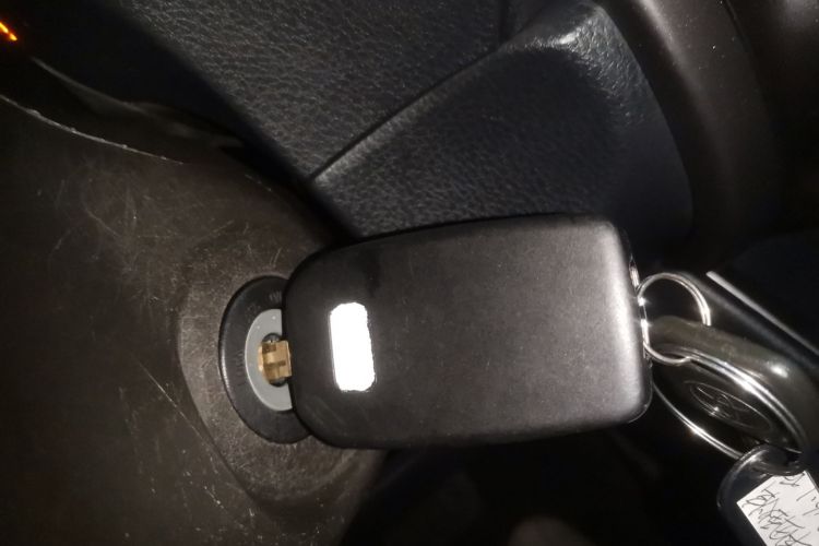 丰田 YARiS L 致炫 2015款 1.5E 自动魅动版中控内饰11