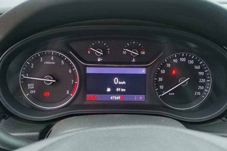 别克 君威 2020款 552T 精英型中控内饰14