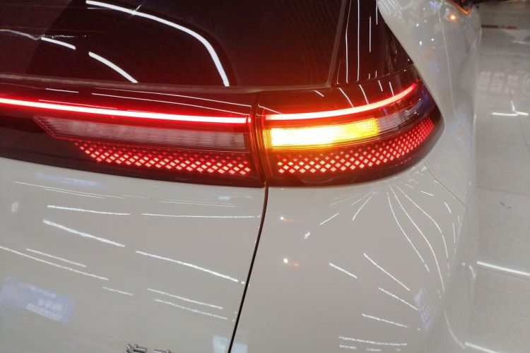 比亚迪 海鸥 2025款 智驾版 405km 自在版车身外观9