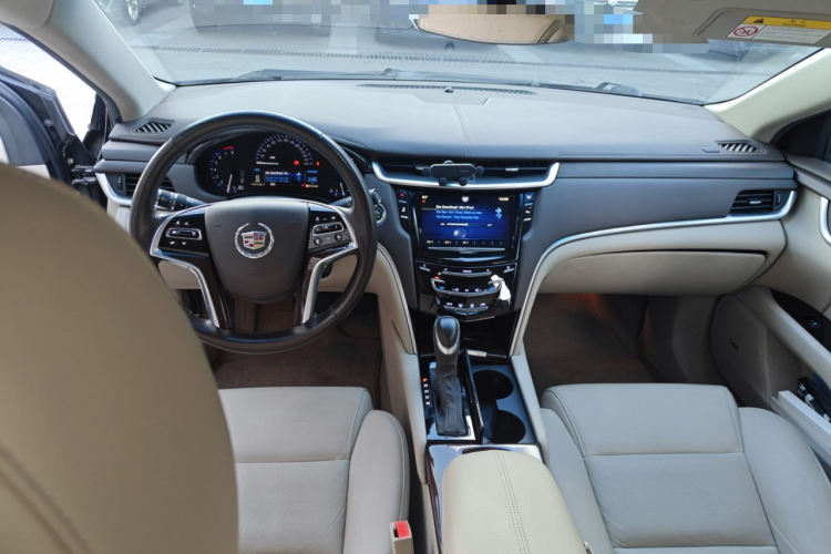 凯迪拉克XTS 2014款 28T 舒适型中控内饰7002