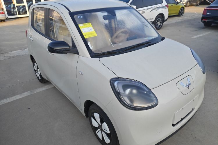 五菱汽车 宏光MINIEV 2025款 四门版 进阶款车身外观3