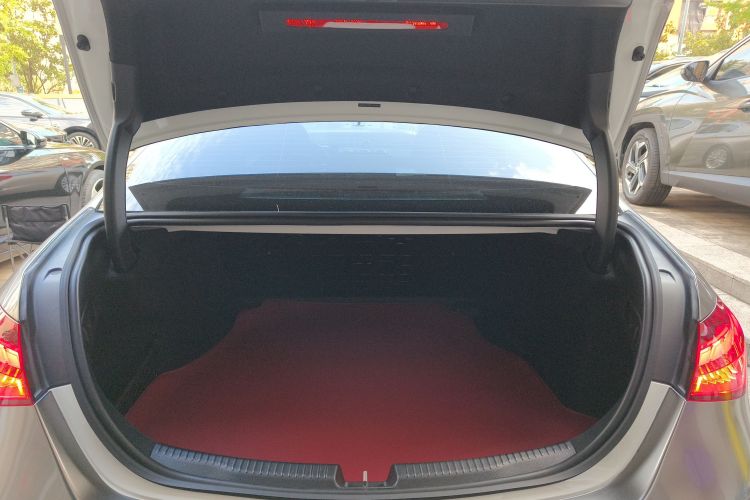 奔驰C级 2024款 改款 C 260 L 运动版局部细节23