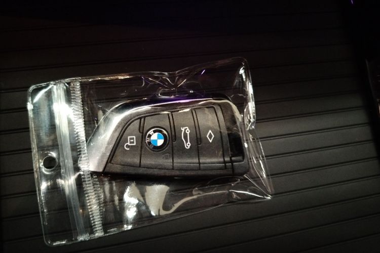 宝马iX3 2024款 领先型中控内饰11