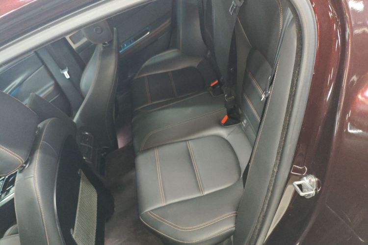 捷豹XEL 2019款 2.0T 250PS 尊享版中控内饰21